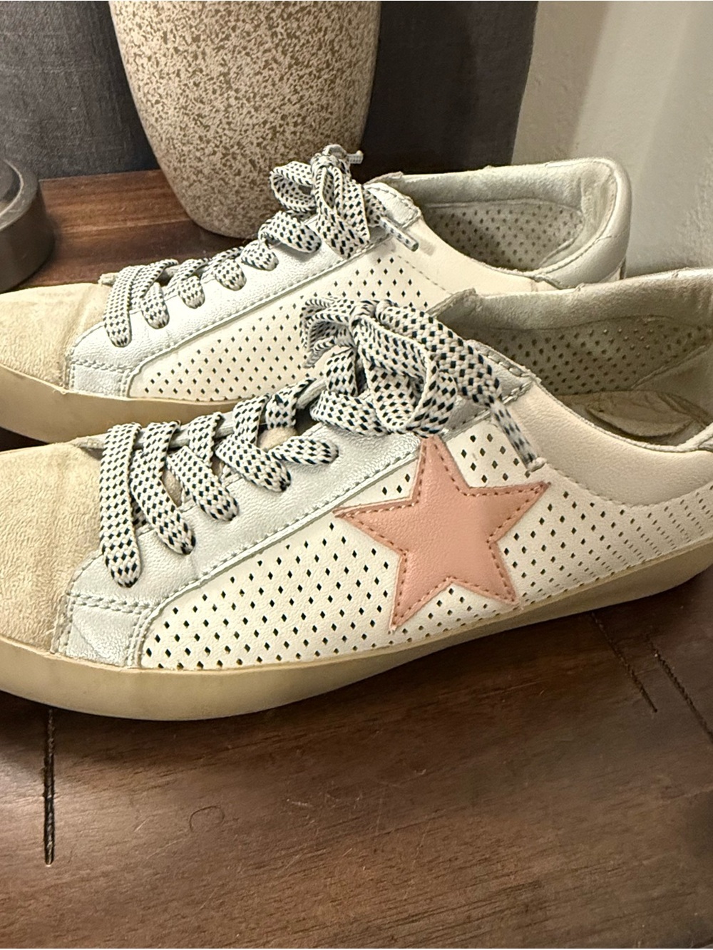 ShuShop White Perforated Sneakers with Pink Star Accent